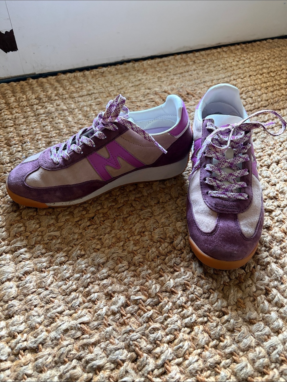 Karhu /Anthropologie purple  women's Casual Sneakers